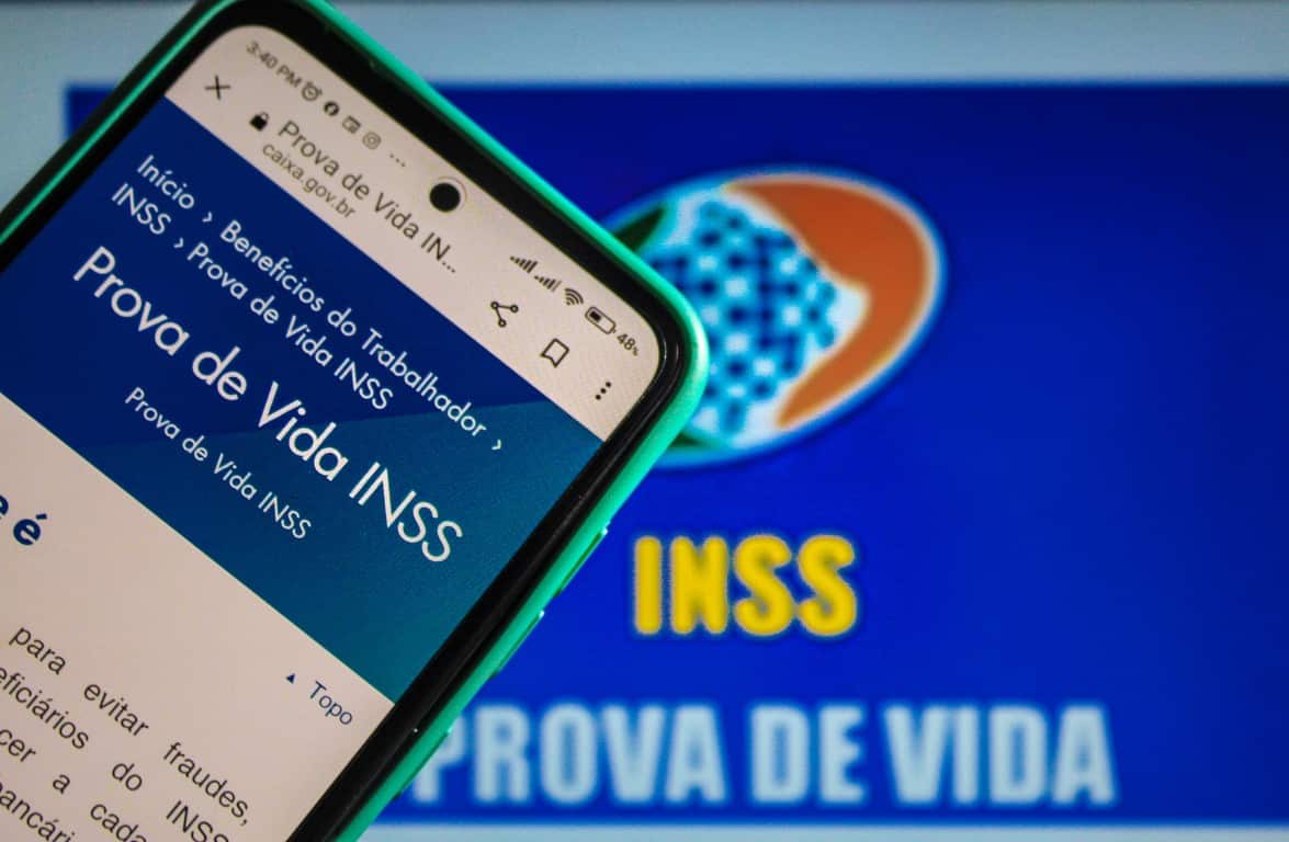 INSS adota busca ativa para beneficiários em prova de vida após revogar notificação de 4,3 milhões